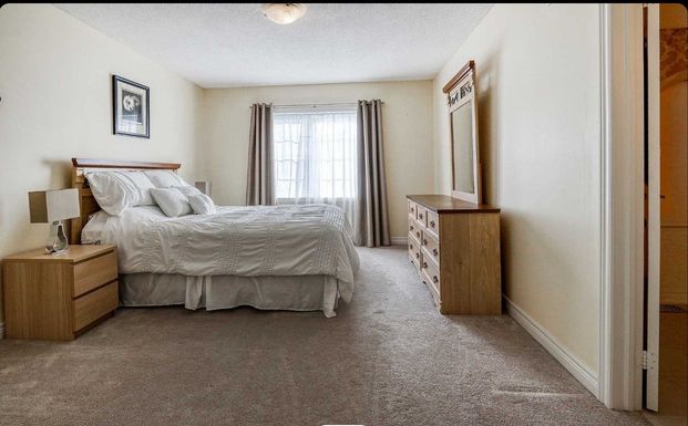 For Lease - 9 Mortlock Street, Ajax, Ontario - Photo 1