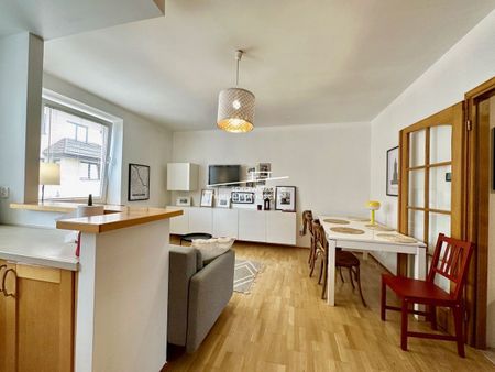 Gustowny apartament z klimatem dla amatorów ciszy i zieleni pośród urokliwych uliczek na praskim Grochowie... - Photo 2