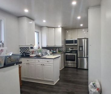 For Lease - 21 Humheller Road Unit# Main, Toronto, Ontario - Photo 5