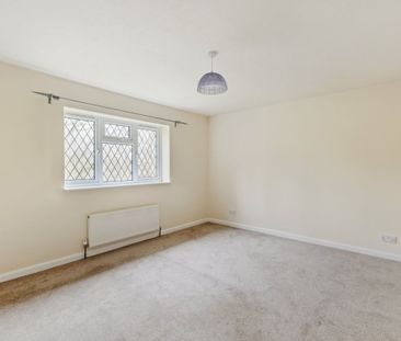 4 bedroom detached house to rent - Photo 4