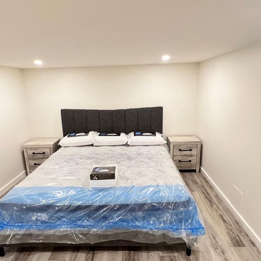 For Lease - 30 Ferris Road, Toronto, Ontario - Photo 1