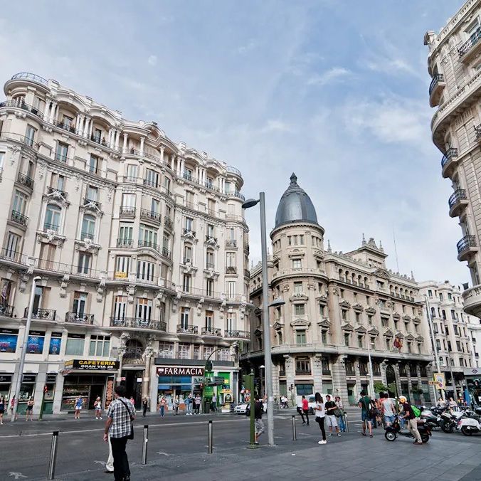 Calle de la Manzana, Madrid, Community of Madrid 28015 - Photo 1