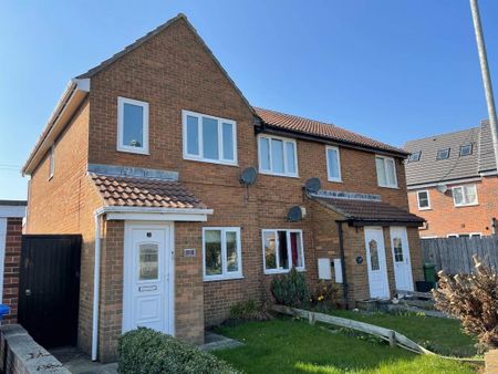 2 bedroom terraced house to rent - Photo 2