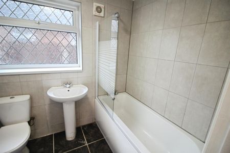 Cherrywood Gardens, Leeds - Photo 5