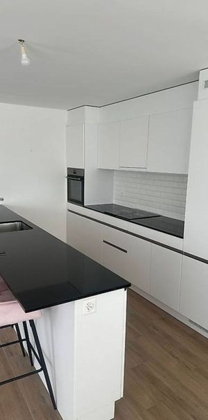 Prächtige 3.5-Zimmer-Dachwohnung in Givisiez - Photo 1