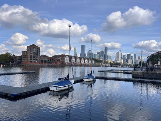 2 Bed Flat, Grand Canal Avenue, SE16 - Photo 1