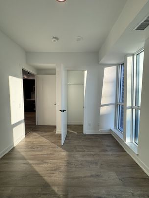 For Lease - 327 King Street Unit# 3204, Toronto, Ontario - Photo 1