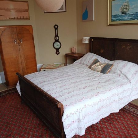 3 bedroom flat to rent - Photo 5