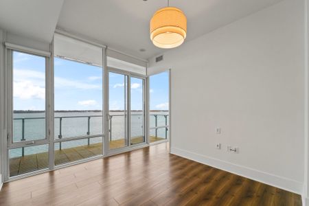 For Lease - 29 Queens Quay Unit# 914, Toronto, Ontario - Photo 3