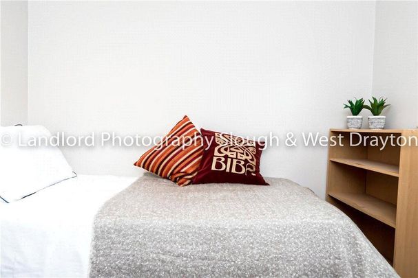1 bedroom in a house share to rent - Photo 1