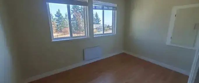 *First Month's Free* OCEAN VIEW 3 bedroom above ground suite for rent | 3461 Fulton Road, Victoria - Photo 1