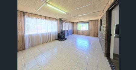 Quality Family Home - Photo 5