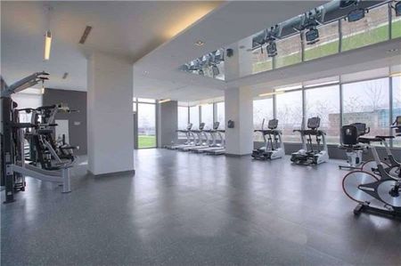 For Lease - 55 Oneida Crescent Unit# 811, Richmond Hill, Ontario - Photo 3
