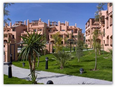Apartment in Estepona, Costa del Sol - Photo 3