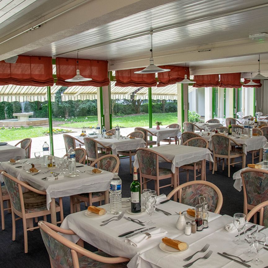 Location Appartement 2 pièces 51m² - Photo 1