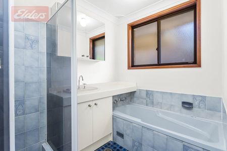 18 Tallowwood Close - Photo 4