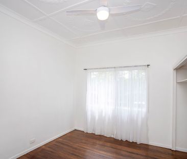 freshly renovated three-bedroom home - Photo 1