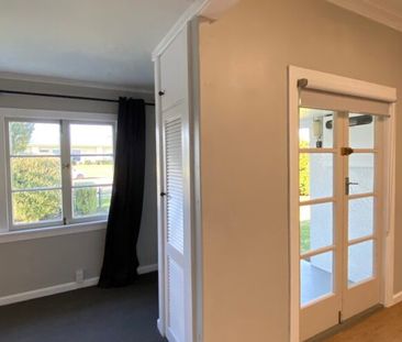 Central & Cosy - Photo 3