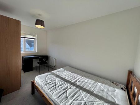 5 bedroom mews to rent - Photo 4