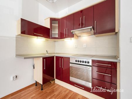 Pronájem bytuRenting an apartment 1+kk, 34 m2 - Photo 2