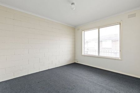 One bedroom unit - Photo 5