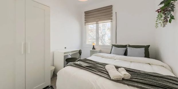 Passatge de Nogués, Barcelona, Catalonia 08025 - Photo 1