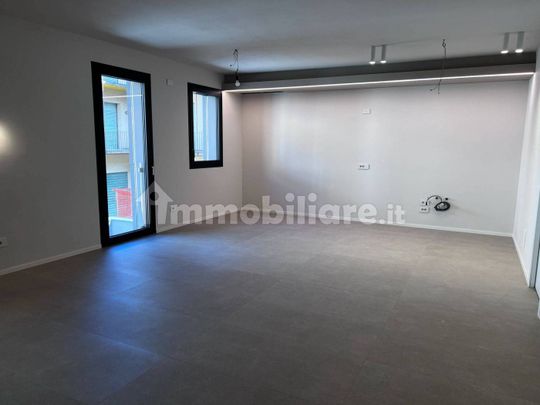 Trilocale via Ospedale 7, Centro, Bassano del Grappa - Photo 1