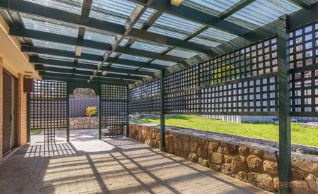 1 Warby Place, Charnwood ACT 2615 - House For Rent | Domain - Photo 2