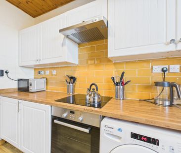 2 bedroom flat to rent - Photo 6