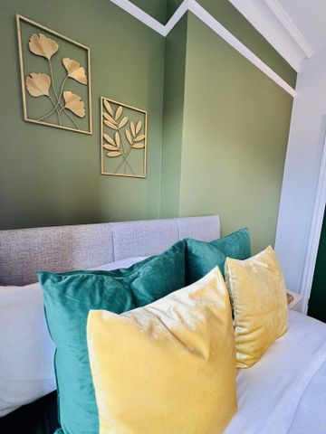 BEDROOM 5 – MEDIUM DOUBLE ENSUITE - Photo 4