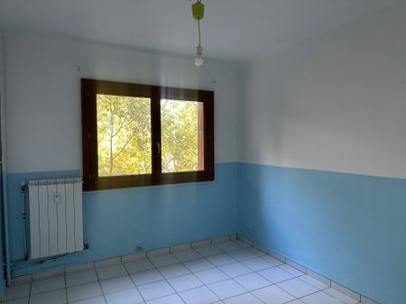 Location Appartement 3 pièces 55m² TOULON 83000 - Photo 2