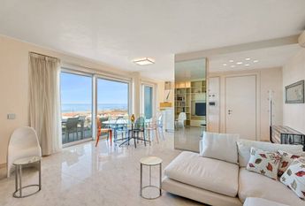 viale sergio bernardini, 345, Camaiore, Tuscany 55041