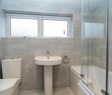 3 bedroom end of terrace house to rent - Photo 6