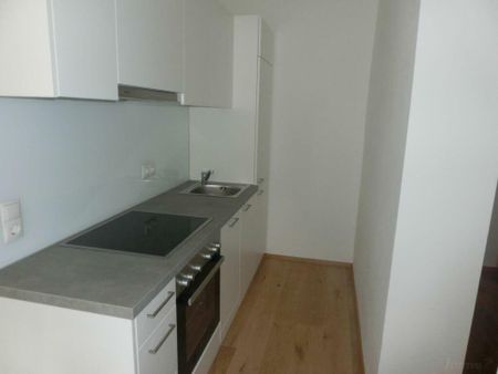 Zentrum, barriefreie sanierte 1,5 ZI mit Top Ausstattung, in Innenhoflage, unbefristete Miete - Photo 3