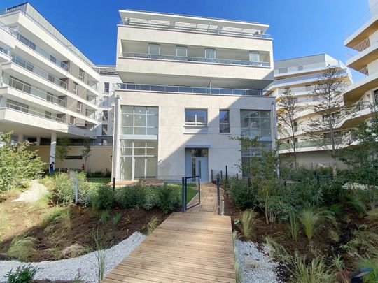 Rental Apartment Rueil-Malmaison Mont-Valérien - Photo 1