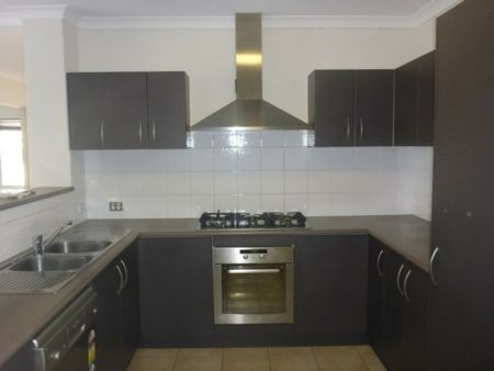 Large family home - Photo 4