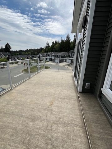 Executive 3 Bedroom Plus Den/Office in Ladysmith - Photo 5