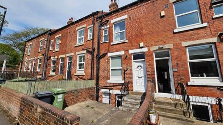 4 bedroom terraced house to rent - Photo 4