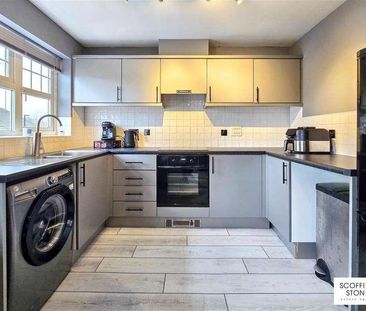 York Close, Rugeley, WS15 - Photo 4