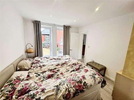 Stow Park Crescent, Newport, NP20 - Photo 5