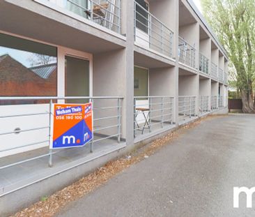 Heel ruim één slaapkamer appartement te huur dichtbij het centrum van Kortrijk met garagebox !! - Foto 2