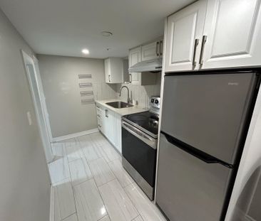 For Lease - 879 Lansdowne Avenue, Toronto, Ontario - Photo 1