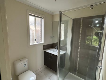 4 Bedroom Home in Carrum Downs - Photo 2