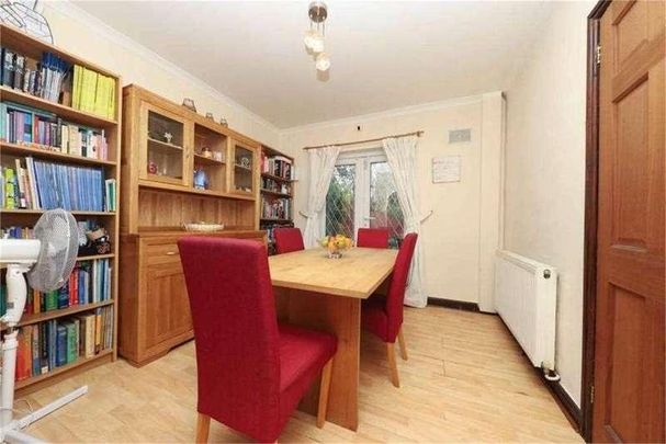 Cullington Close, Harrow, HA3 - Photo 1