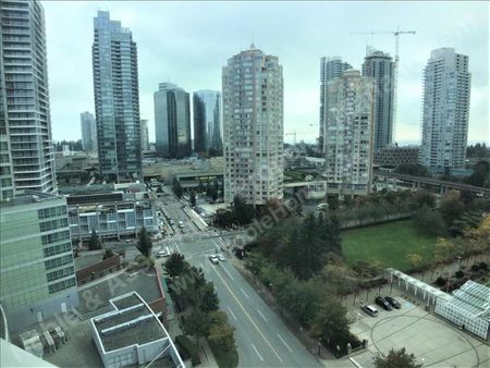 6XXX Willingdon Avenue 2001 Burnaby - Photo 2