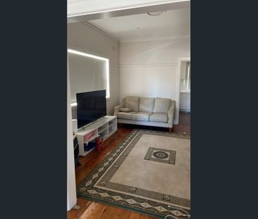 Charming 3-Bedroom Home in a Prime Location! - Photo 1