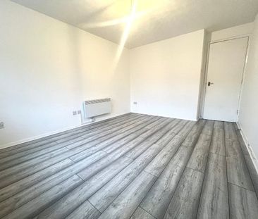 Butteridges Close, Dagenham, RM9, Property for rent - Photo 3