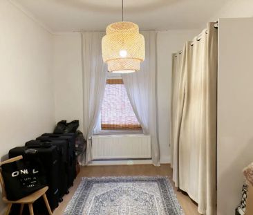 Düsseldorf-Unterbilk! 3-Zimmer-Altbauwohnung mit viel Charme Nähe L... - Photo 2