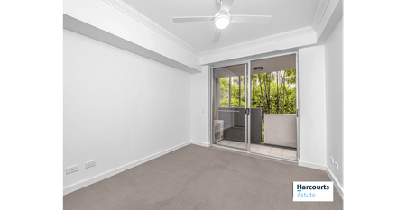 TRENDY BOWEN HILLS APARTMENT - Photo 3