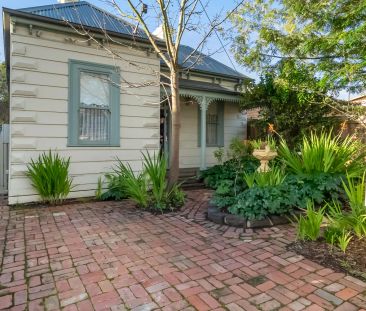 95 Croydon Road, Surrey Hills. - Photo 6